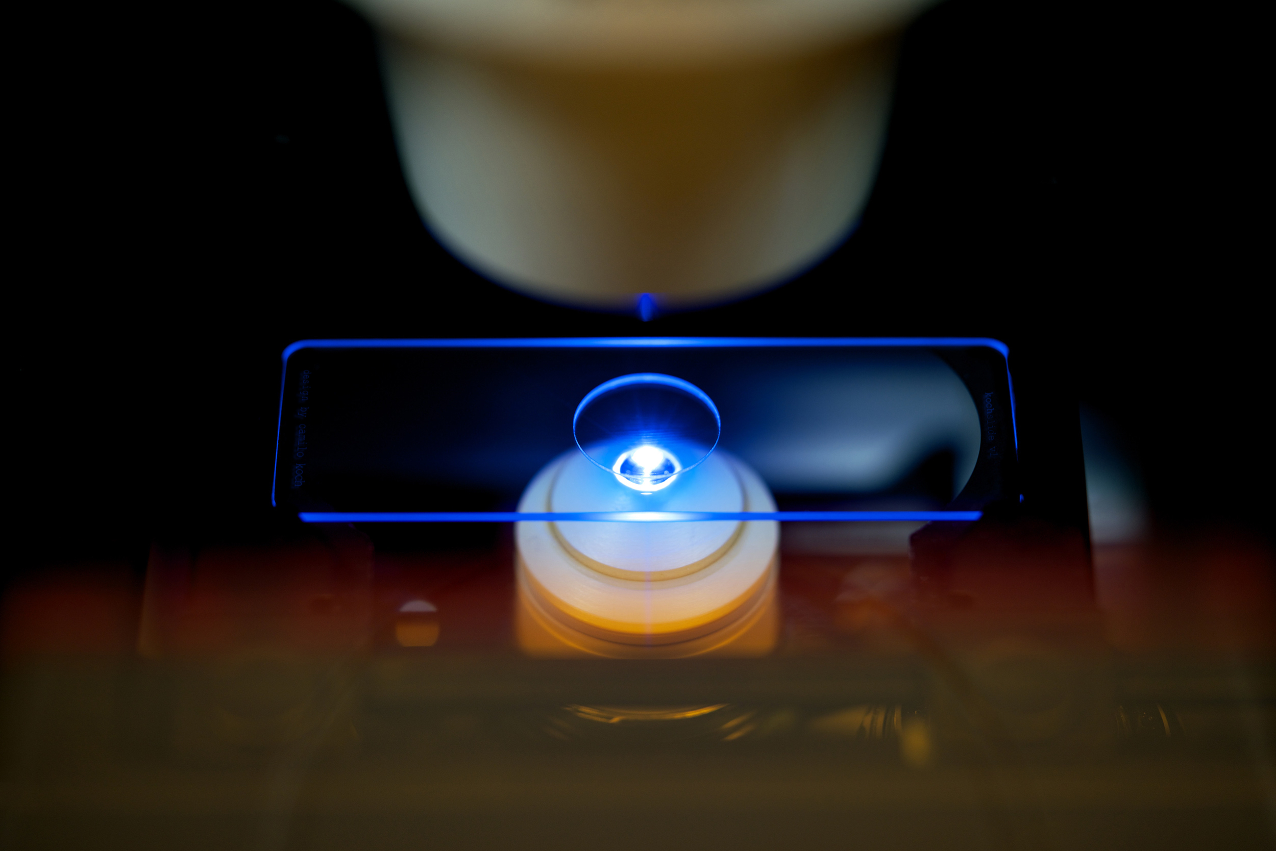 kochslide ultra-thin flat floor cavity slide for microscopes with 470nm led